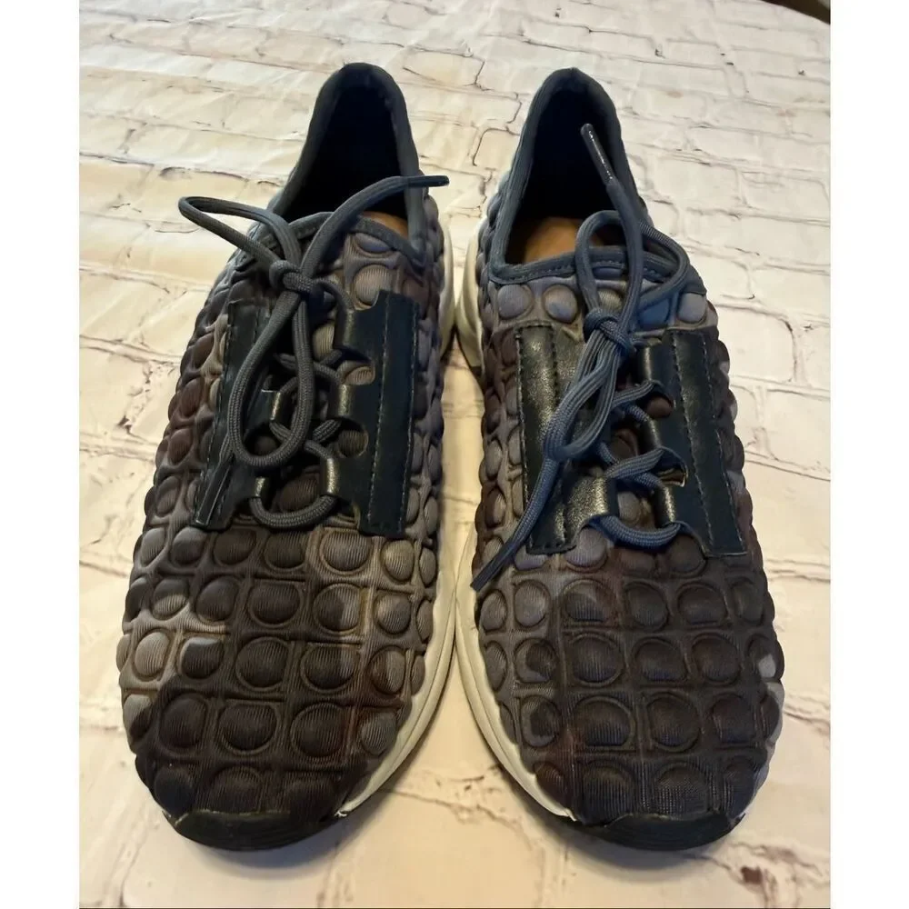 Linea Paolo Women's Size 6 Fashion Trainers Camo Bubble Fabric Sporty Athleisure - Picture 3 of 13
